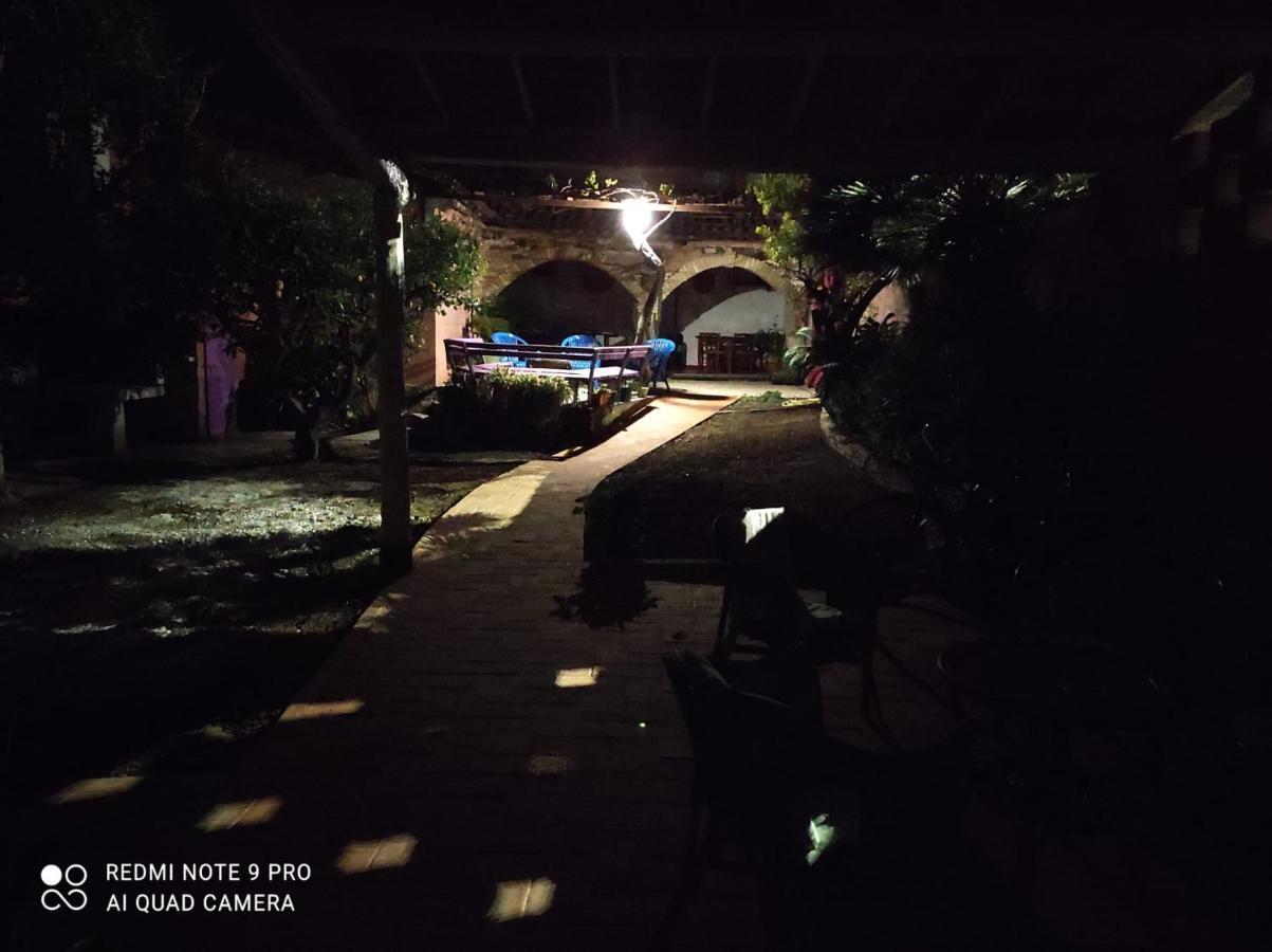 Agriturismo Il Melograno Riola Sardo Bagian luar foto